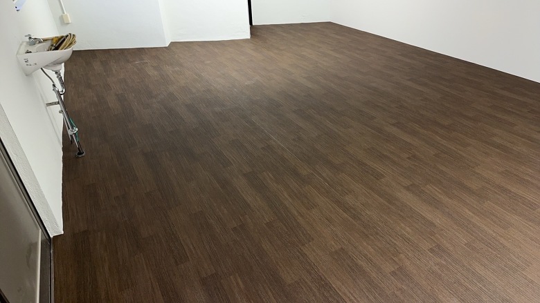 事務所エリアの床(施工後) 事務所エリアの床(施工後)